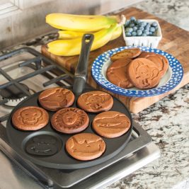 We Found an 'Adorable' Animal Pancake Pan Like the One Gigi Hadid Uses to Make Breakfast for Her Daughter Khai