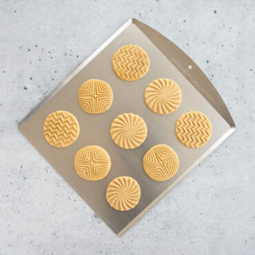 Nordic Ware Classic Flat Cookie Sheet 13x14 (42100)