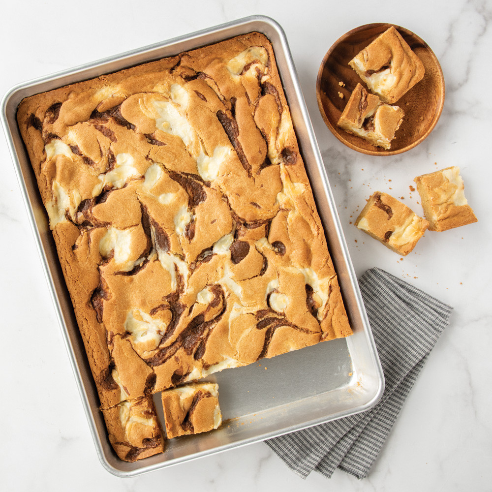 Naturals® High Sided Sheetcake Pan View 2