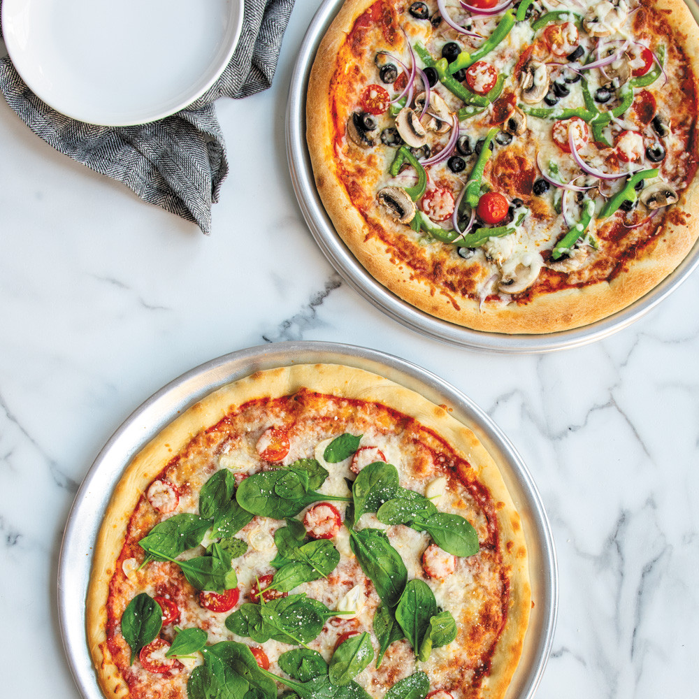 Traditional and Crisper Pizza Pan Set View 2