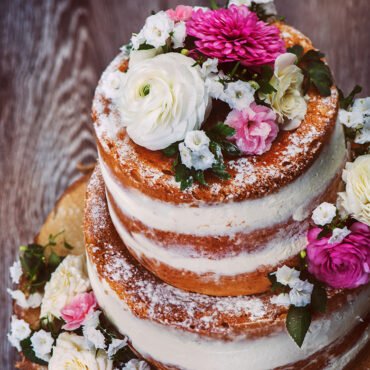 Nordic Ware Naturals aluminum round cake pan, 9-inch diameter, natural silver finish with straight sides