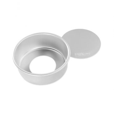 Round cake pan with round bottom removed
