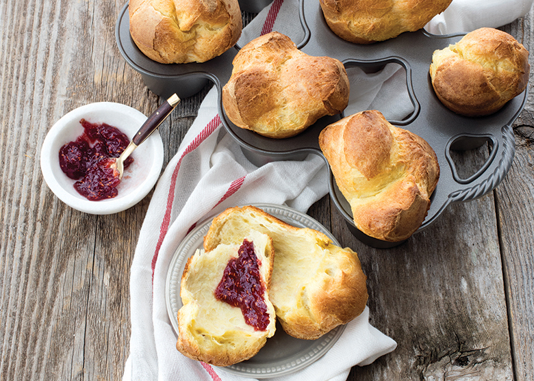 Nordic Ware Popover Pan Makes 6 Popovers Wire Rack Silver