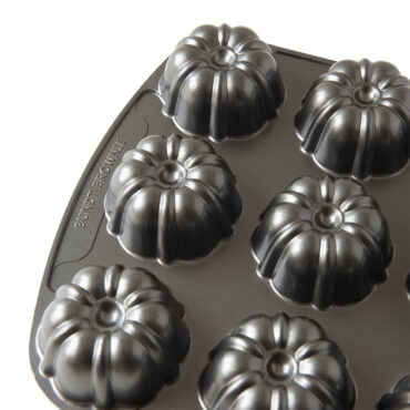 Baking Pan Nordic Ware Bundt Brownie 3 Cups Cast-Aluminum 