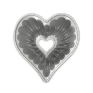 Elegant Heart Bundt Pan product image silver interior