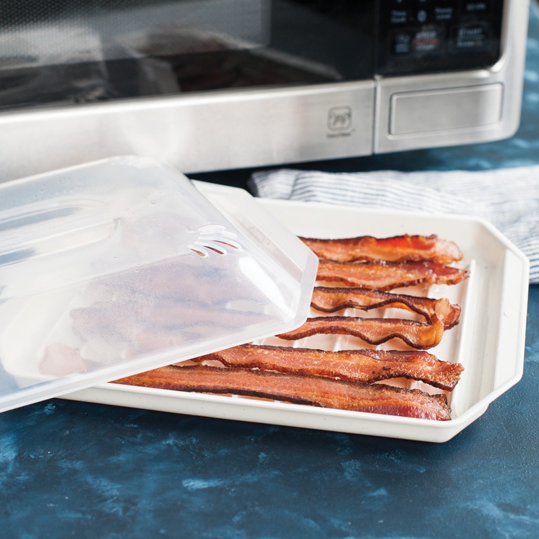 Compact Bacon Tray with Lid Microwave Accessories Nordic Ware