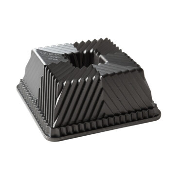 Exterior of Bundt Squared Pan