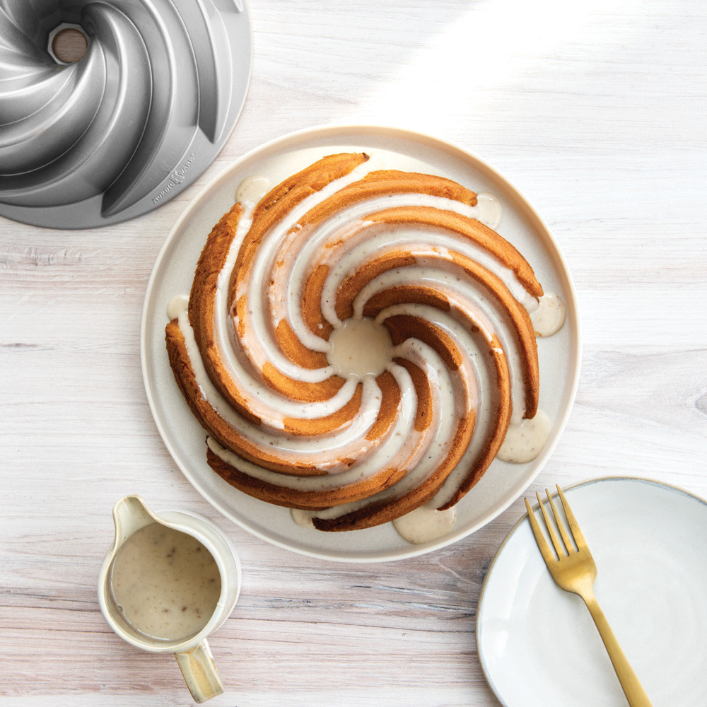 Silver Heritage Bundt® Pan View 2