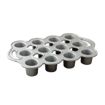 Nordic Ware aluminum petite popover pan with 6 deep cup-shaped wells, natural silver finish