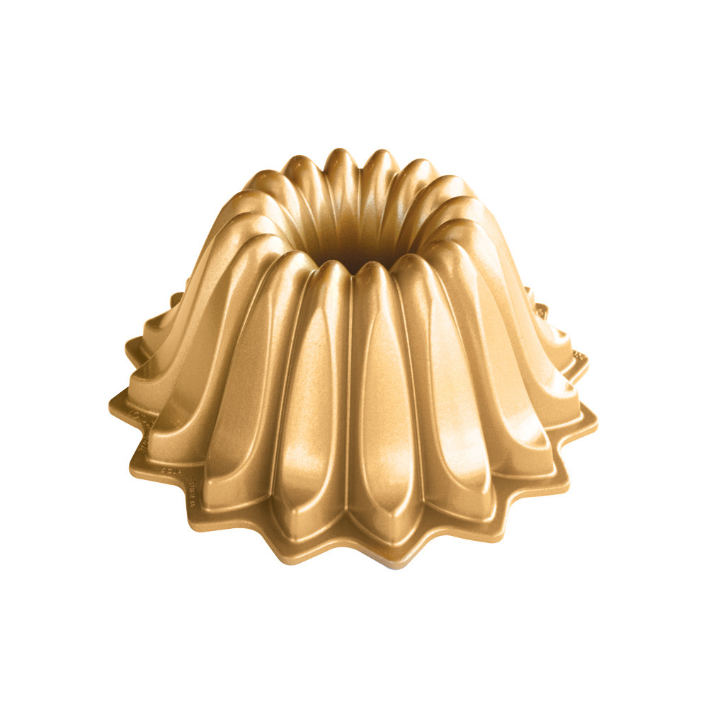Visit Lotus Bundt® Pan