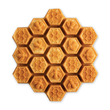 honeycomb pullapart cake white sweep image