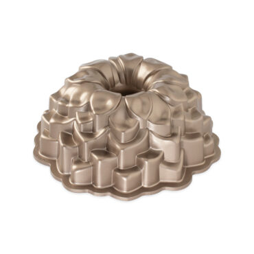 Blossom Bundt Pan toffee exterior