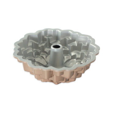 Blossom Bundt Pan silver interior