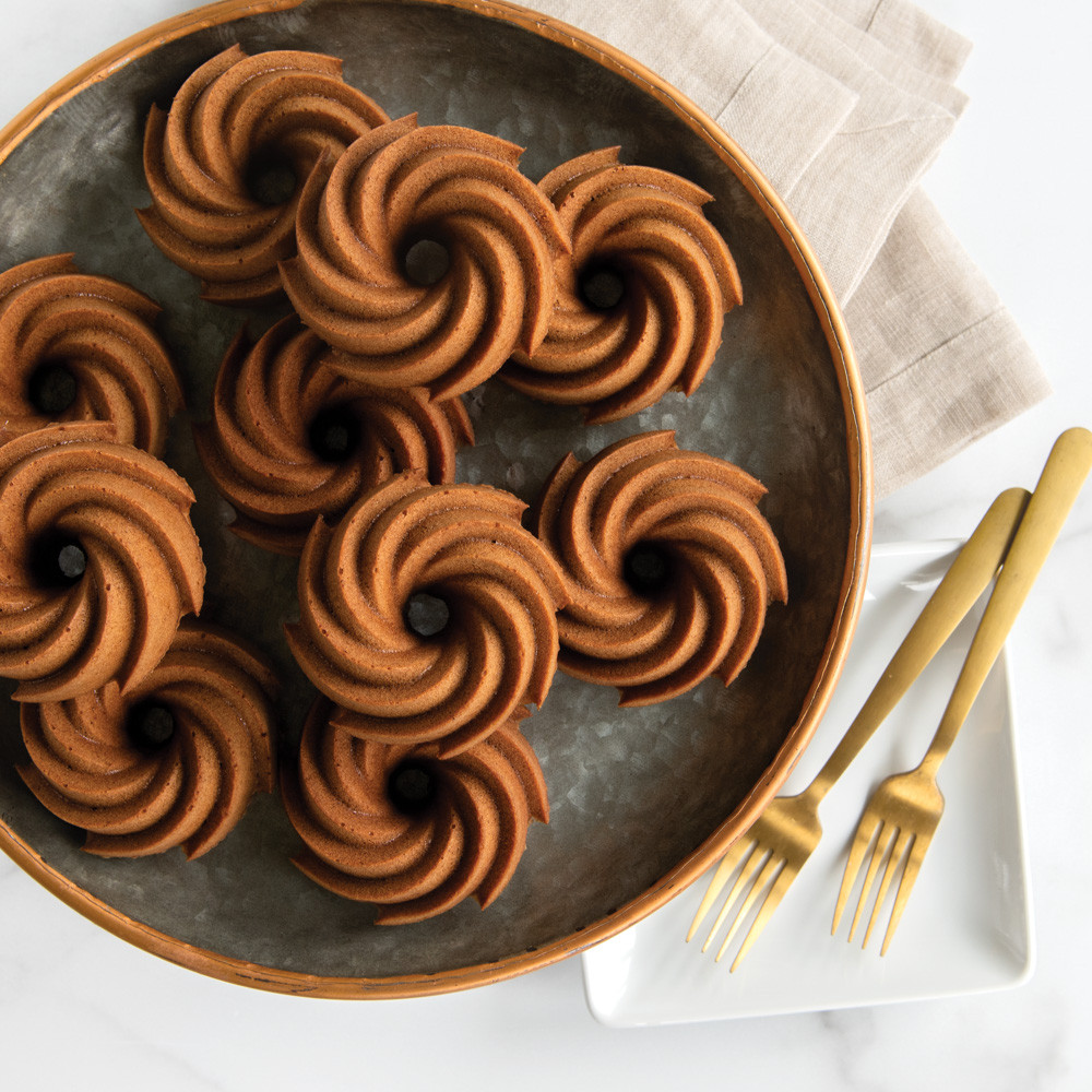 Heritage Mini Bundt® Cake Pan View 2