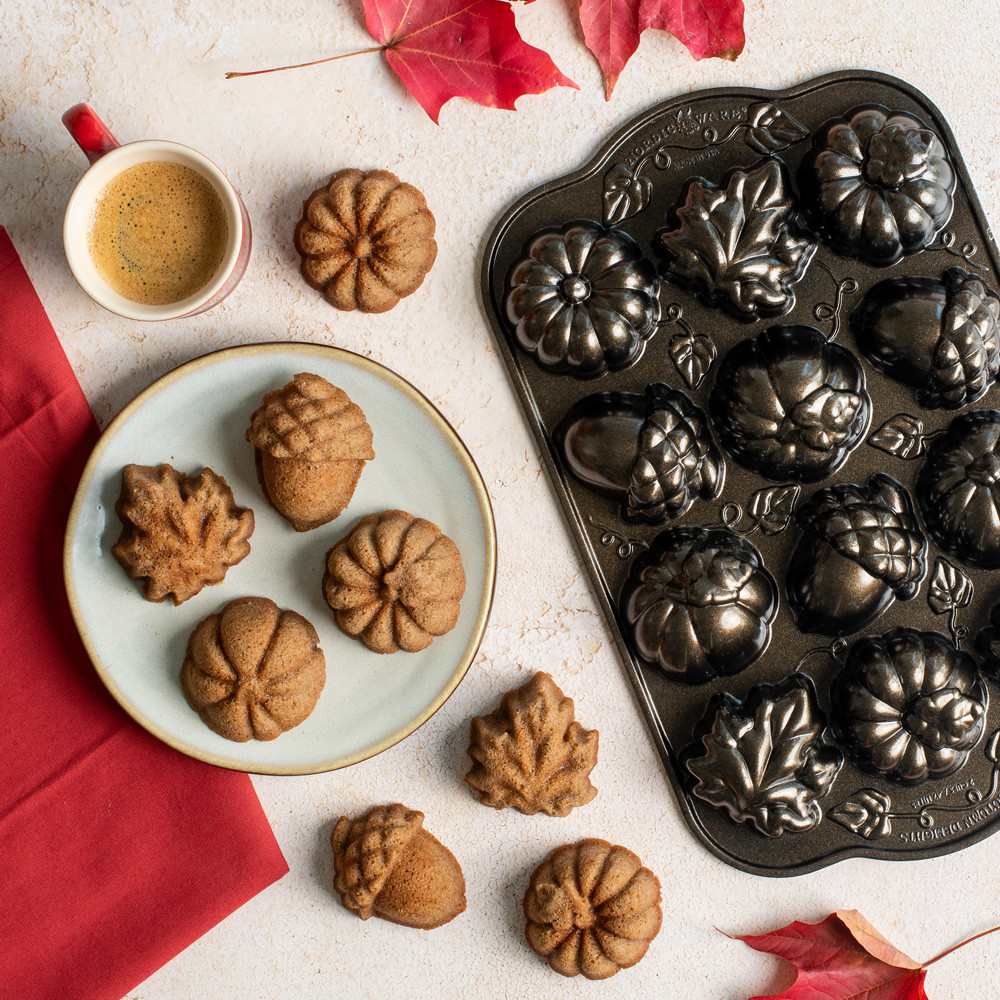 ★専用★ノルディックウェア 　FALL CAKELET PAN 　NORDIC Amazon.com: Nordic Ware Autumn Delights Cakelet Pan