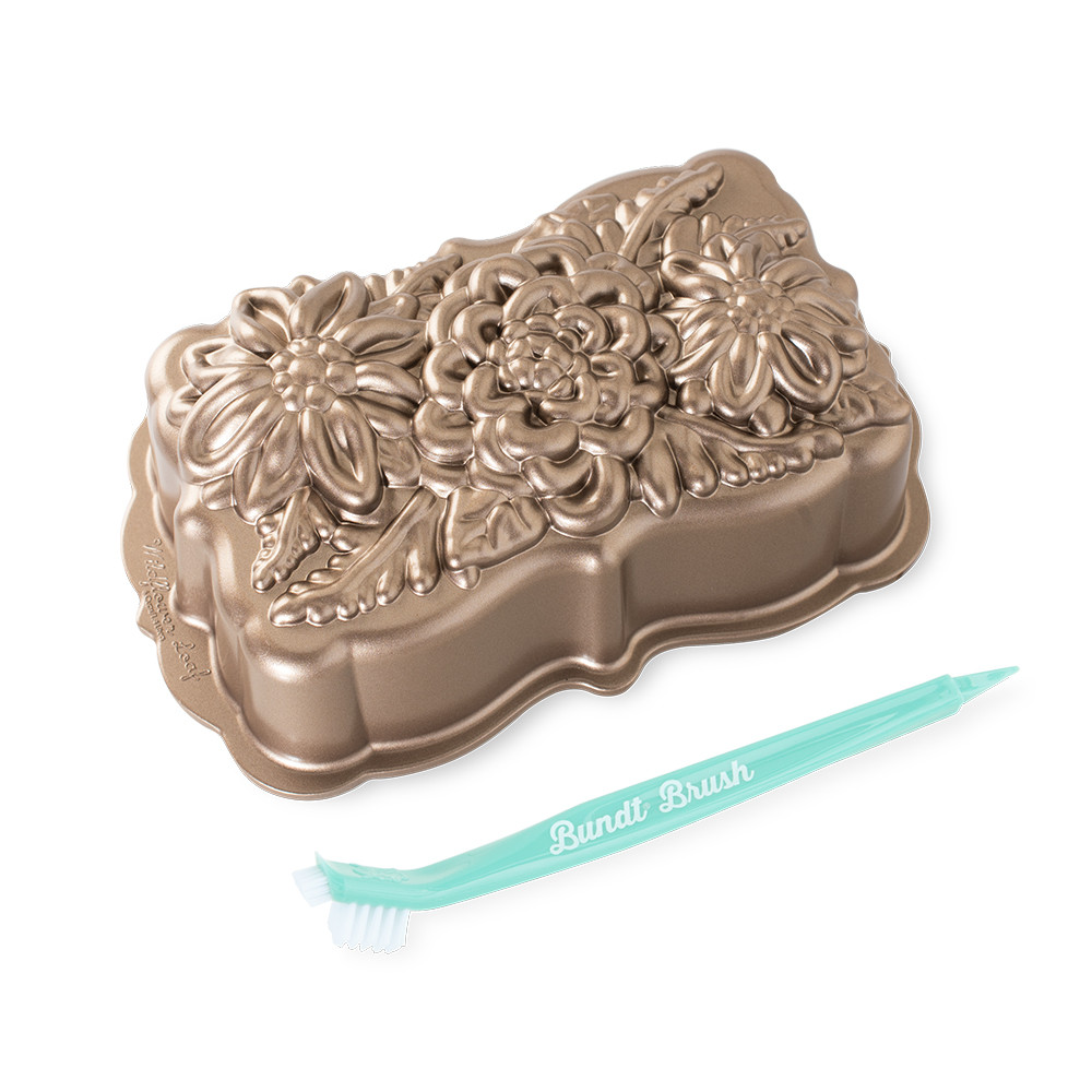 Wildflower Loaf and Bundt® Cleaning Tool Set View 1