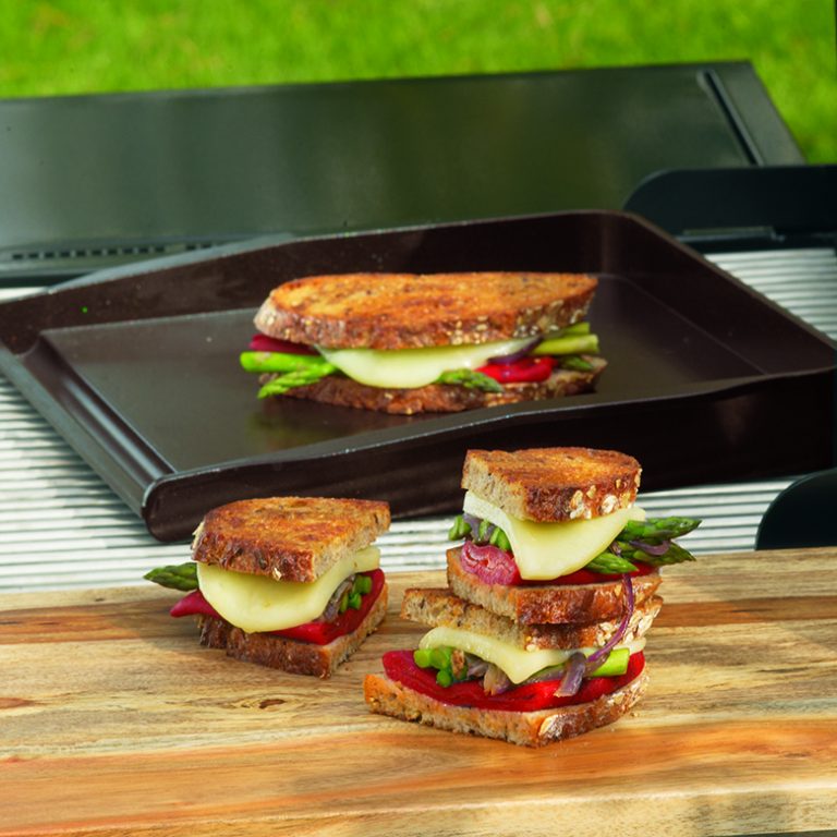 Grilled Bell Pepper & Asparagus Sandwiches with Fontina Nordic Ware