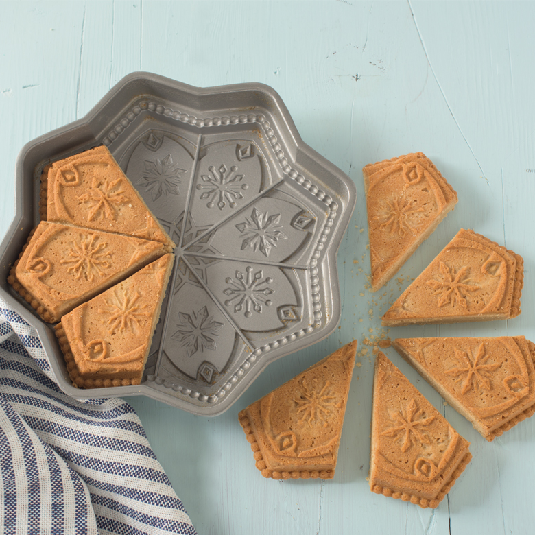 Nordic Ware English Shortbread Pan - Kitchen & Company