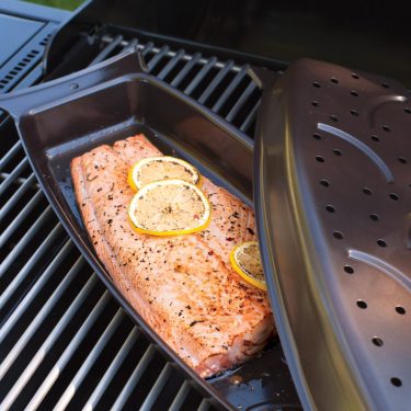 Grilled Salmon with Lemon and Dill