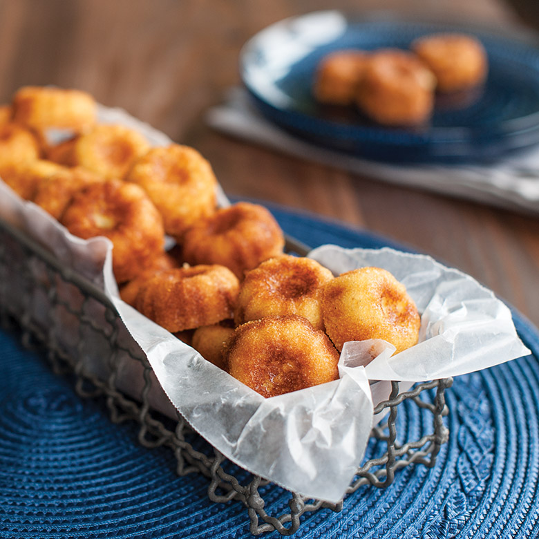 Nordic Ware Quartet Mini Bundt Pan - Baking Bites