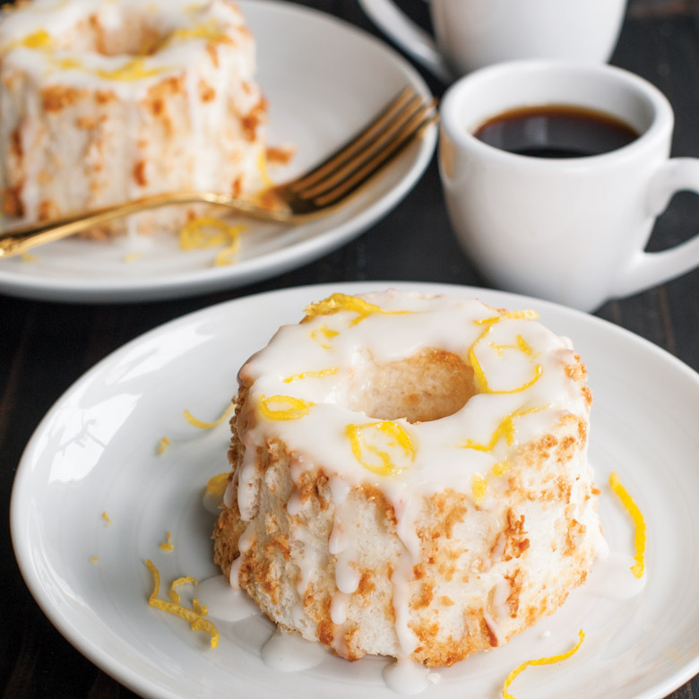 Mini Angel Food Cake Pan: Create Heavenly Desserts in Minutes!