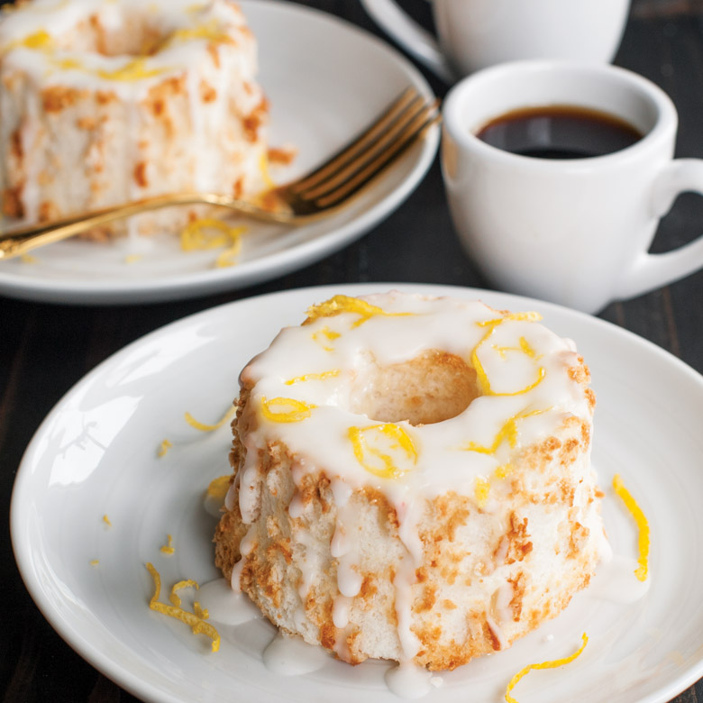 Mini Angel Food Bundt Cakes