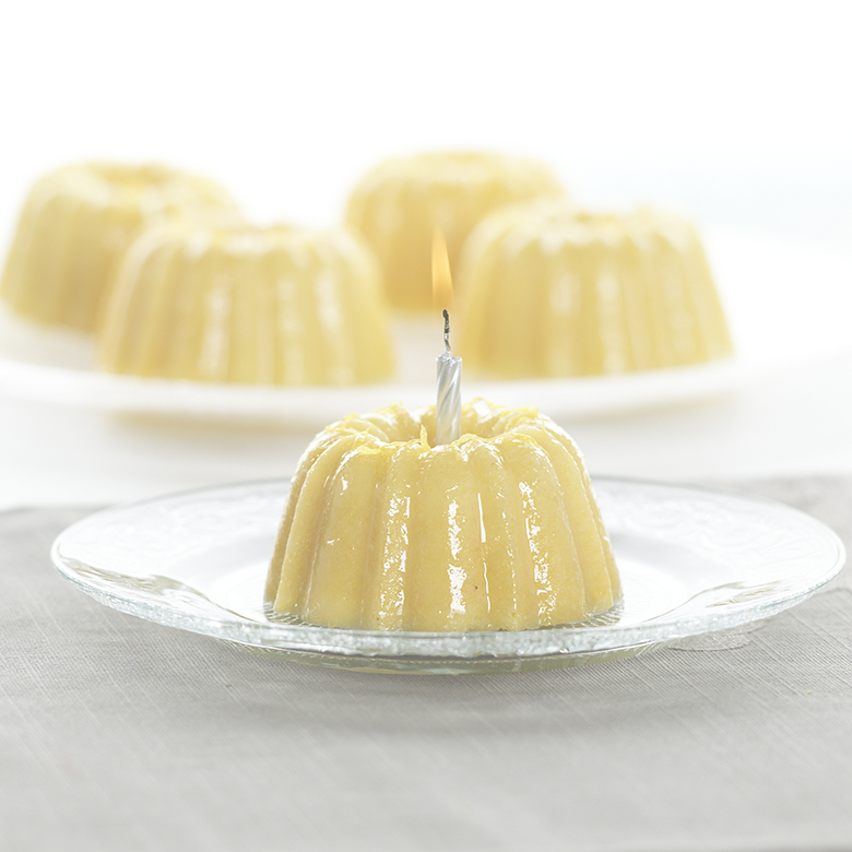 Lemon Anniversary Cakelets