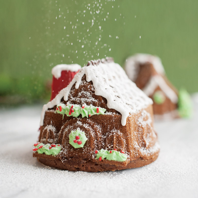 Gingerbread House Duet Cakes - Nordic Ware