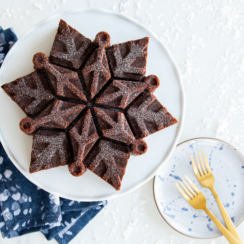 Nordic Ware Cakelet Pan, Frozen Snowflake