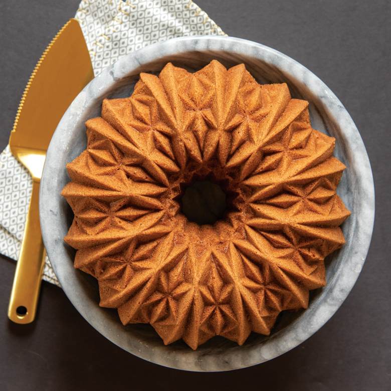 Nordic Ware Leaf Bundt Pan - Baking Bites