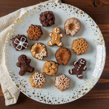 Cocoa Almond Holiday Cakelets