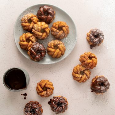Visit Banana Mini Bundts with Salted Caramel Chocolate Sauce Recipe