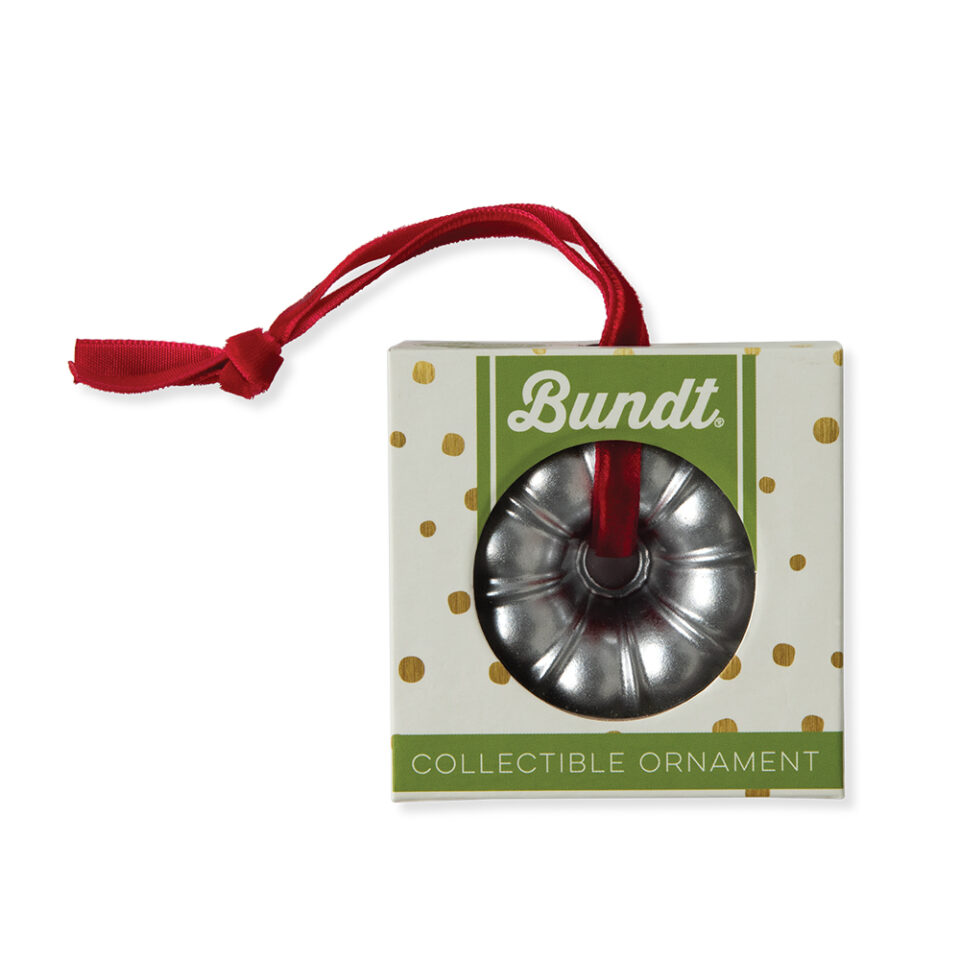 Set of 2 Collectible Cast Ornaments, Classic Bundt® Holiday Gifts
