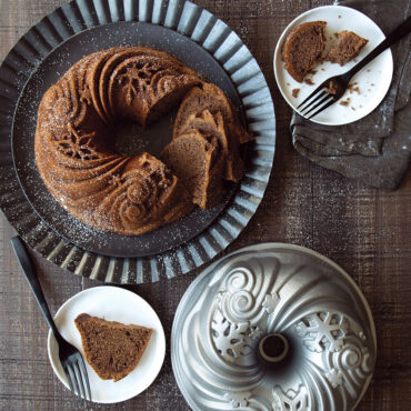 Let It Snow Bundt Pan with Baked Cake, sliced