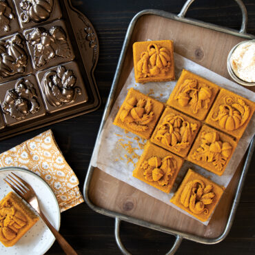 Seasonal Squares Pan with baked square cakelets