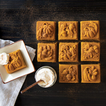 Seasonal Squares Pan with baked square cakelets and cream