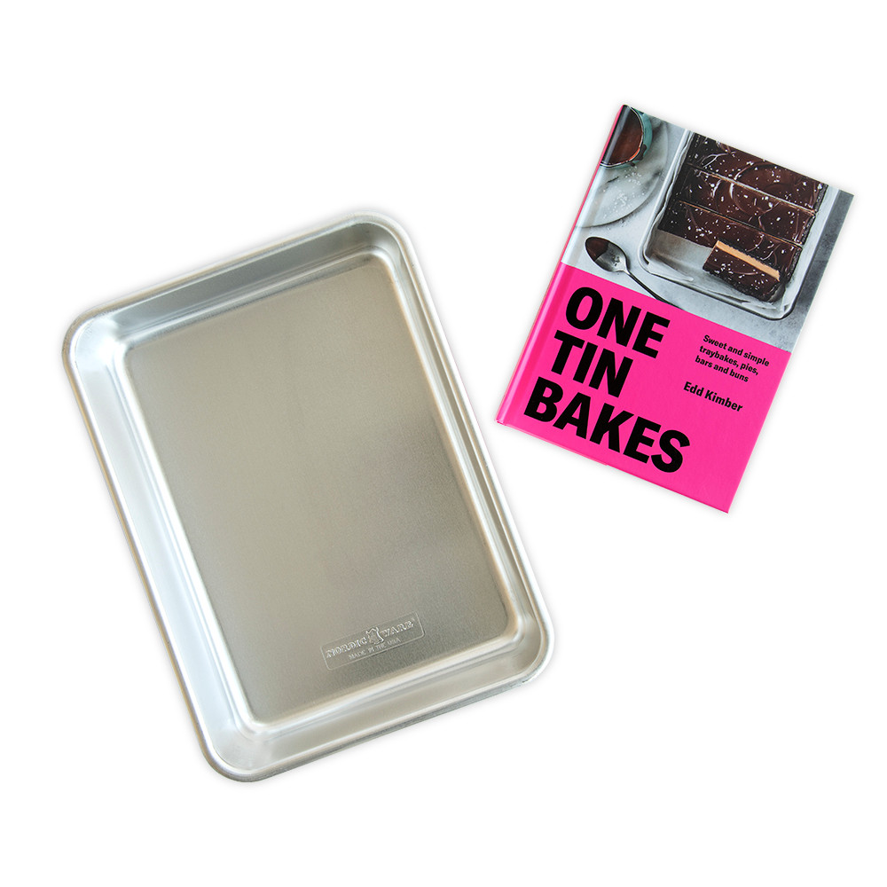 One Tin Bakes Cookbook Set