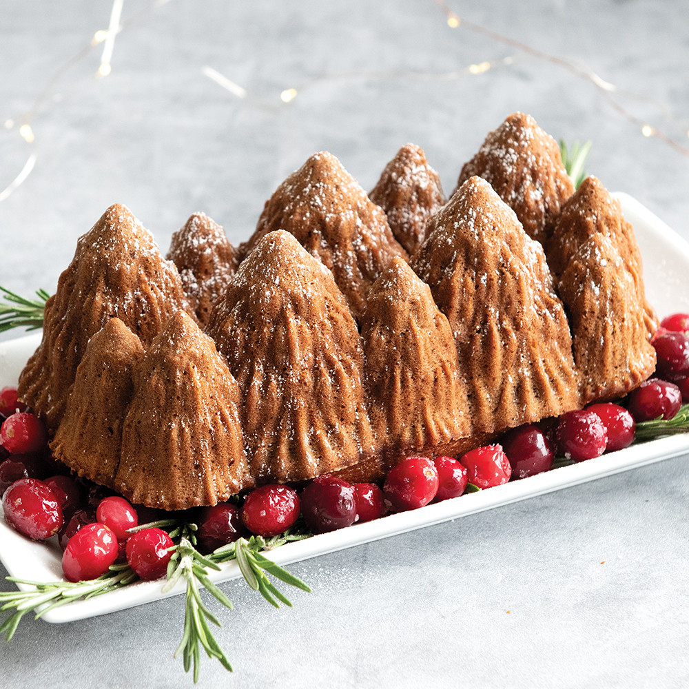 Gingerbread bundt cake in the most beautiful forest cake pan - The Nordic  Kitchen