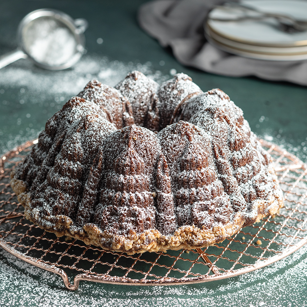 Gingerbread Streusel Bundt Cake