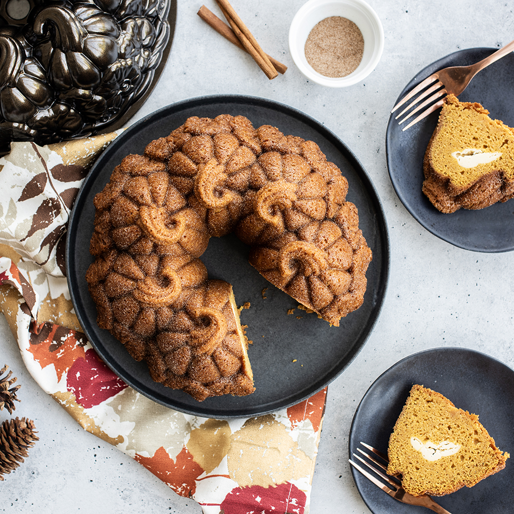 Mini Bundt Cake Pan Pumpkins