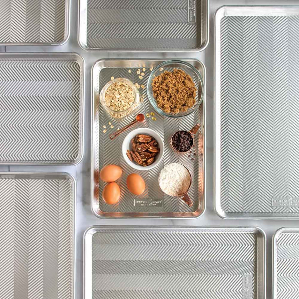 Prism half sheet pan with lid bake store set nordic ware