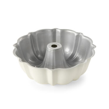 12 Cup Bundt Pan interior