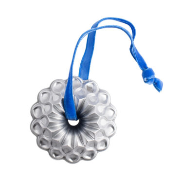 Crown Bundt Ornament, Silver