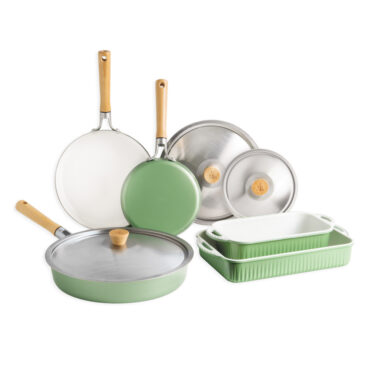 cardamom 8 PC Bakeware and Cookware Set on white background