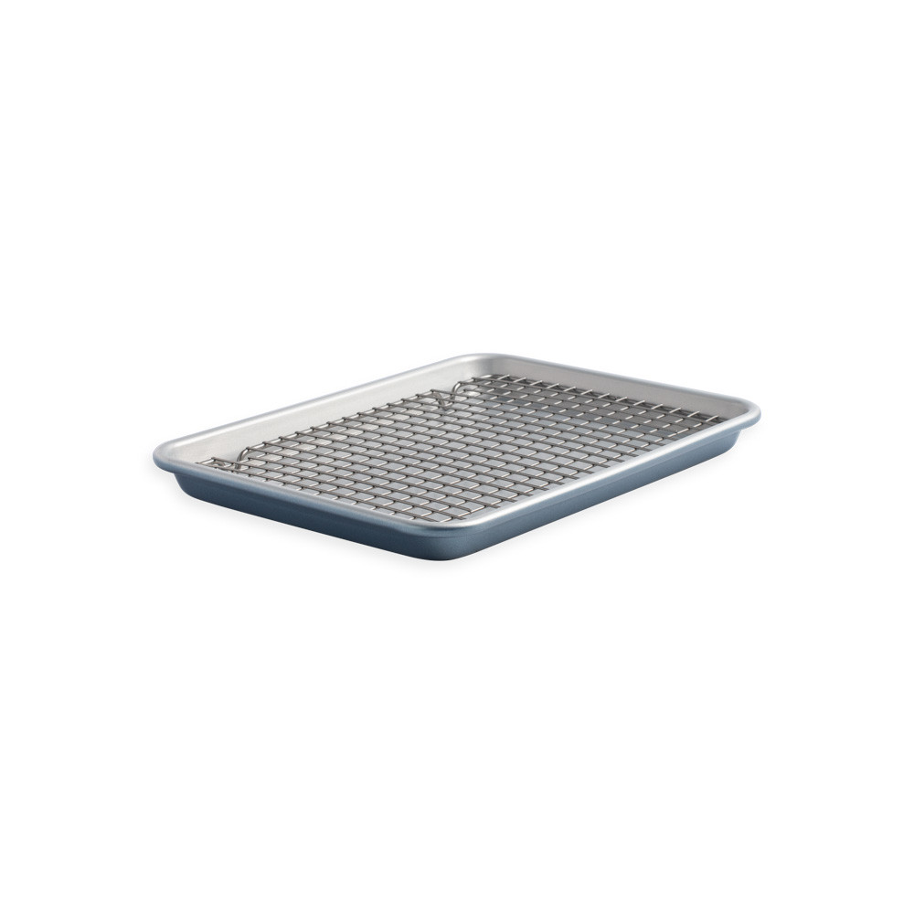 Brilliant Quarter Sheet with Oven-Safe Nonstick Grid View 1