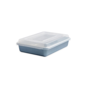 brilliant 9x13 pan with lid on white background