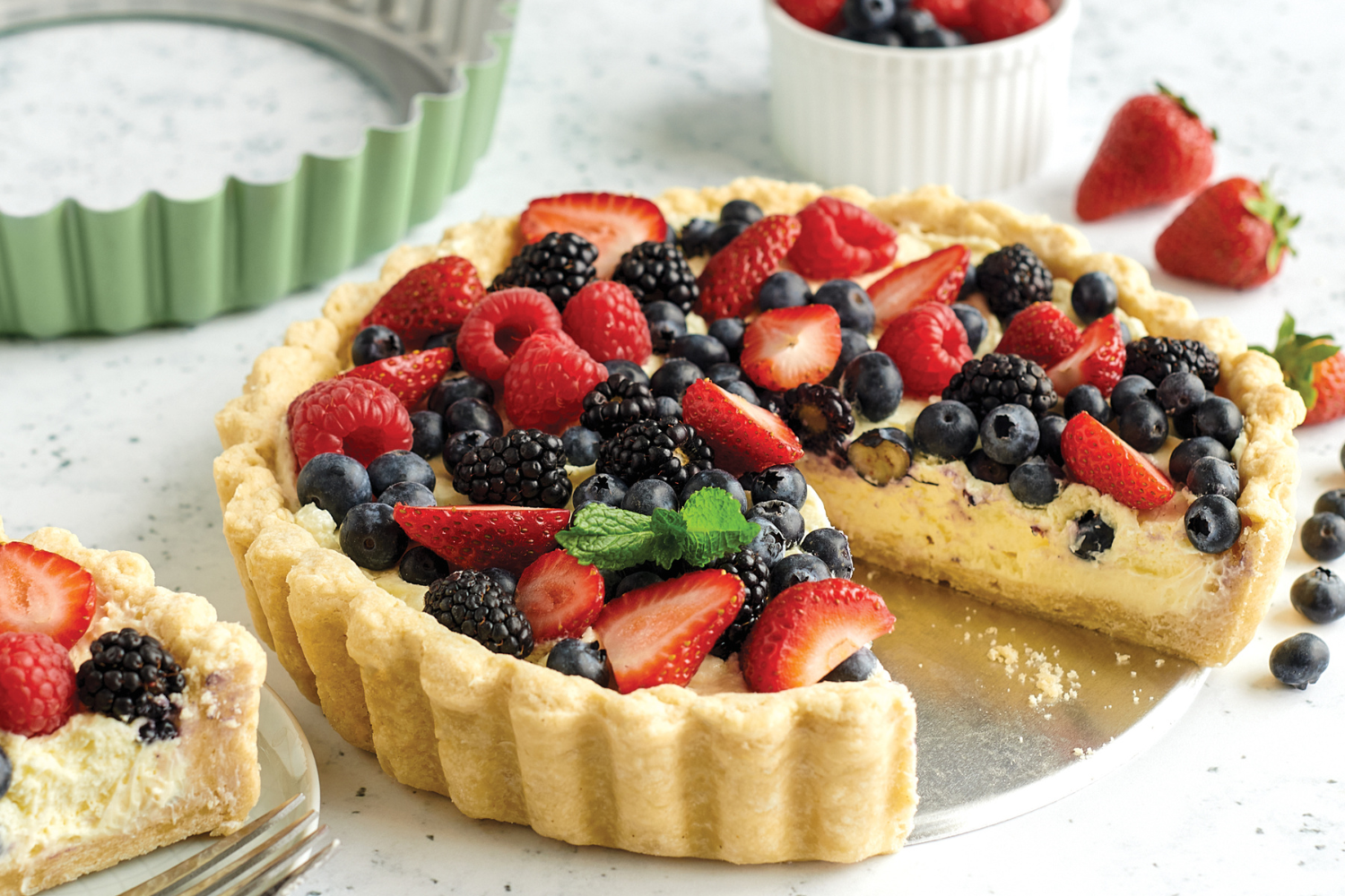 Fruit tart in Quiche and Tart Pan