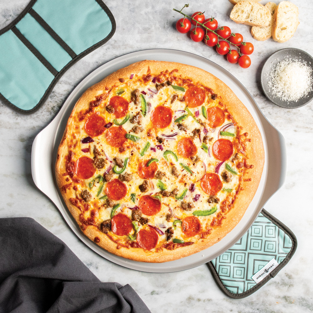 3 Piece Pizza Baking Steel and Hot Pad Set View 2